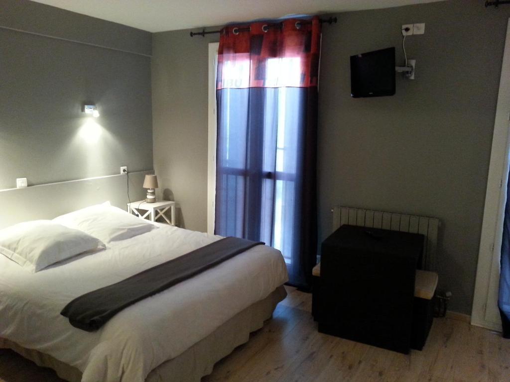 Hotel Du Lion D'Or Marmande Quarto foto